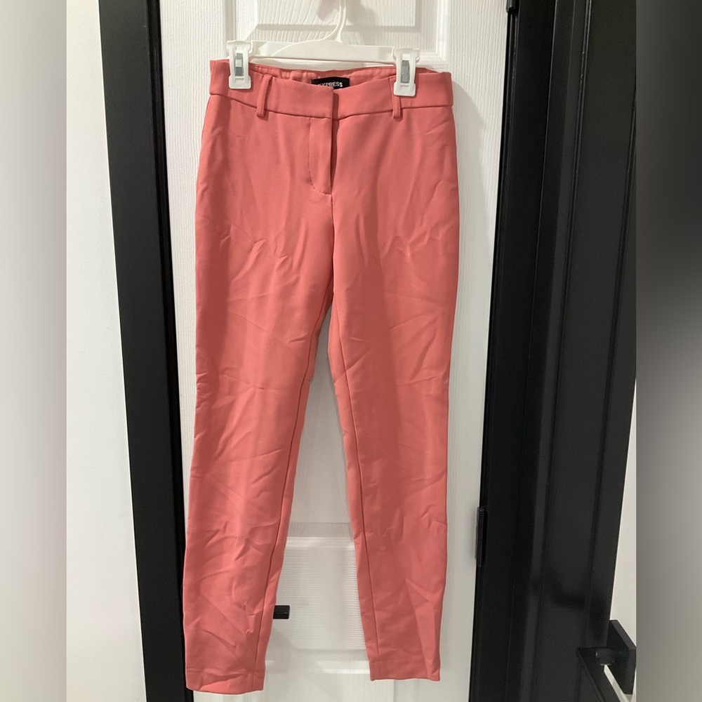Women’s Express Mid Rise Express Extreme Skinny Pants Size 00 Coral